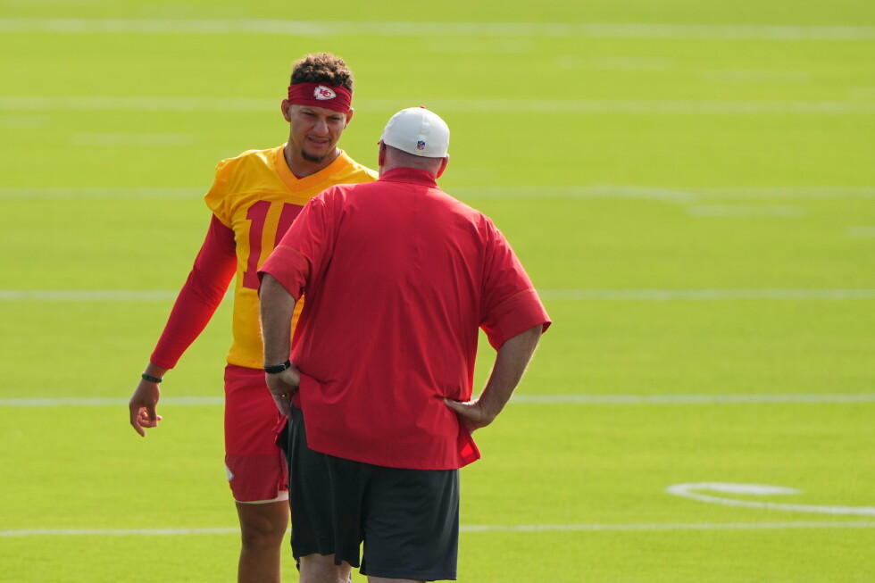 Chiefs' Reid opts for training camp jump-start by bringing rookies and QBs into camp early again