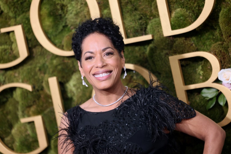 US actress Liza Colon-Zayas, a Golden Globe nominee for her work on 'The Bear,' was one of the first on the red carpet