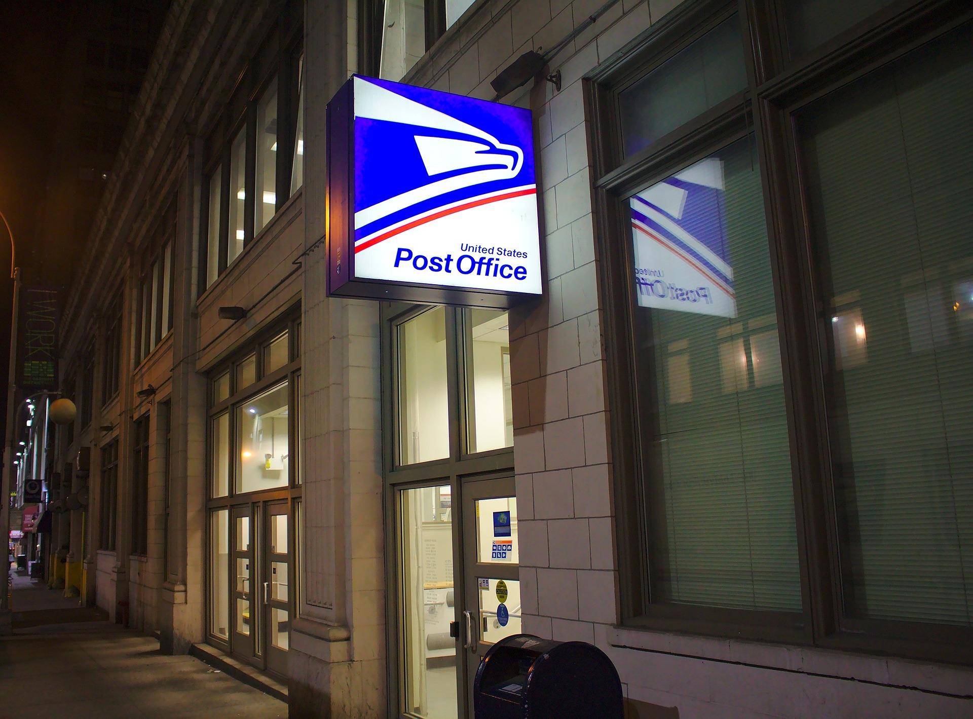 usps-796059_1920