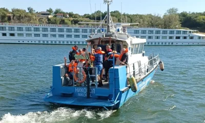 Nearly 200 cruise passengers rescued after ship runs aground