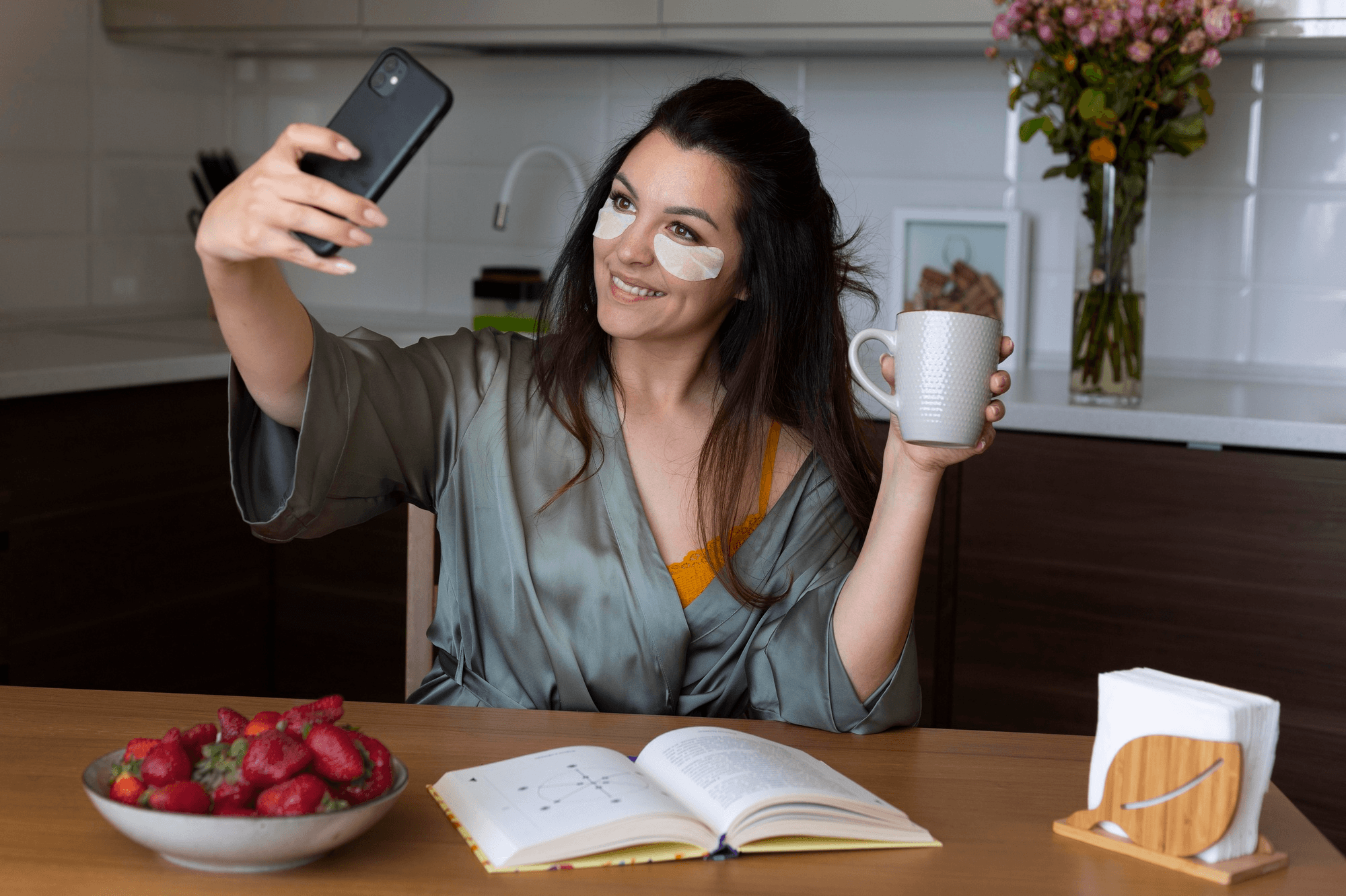 How Your TikTok Choices, From Posting Time to View Counts, Influence Your Success