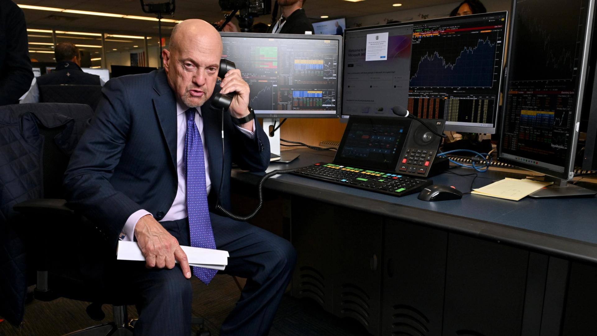 Why Jim Cramer’s quantum panic isn’t rattling bitcoin (BTC) as price holds around $64,000
