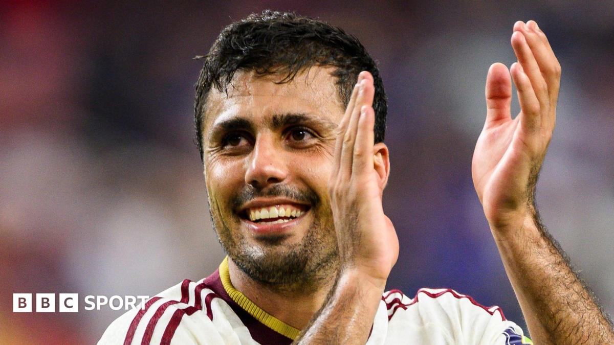 Rodri playing for Spain