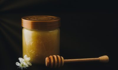 10 Evidence-Based Benefits of Manuka Honey Revealed by Latest Scientific