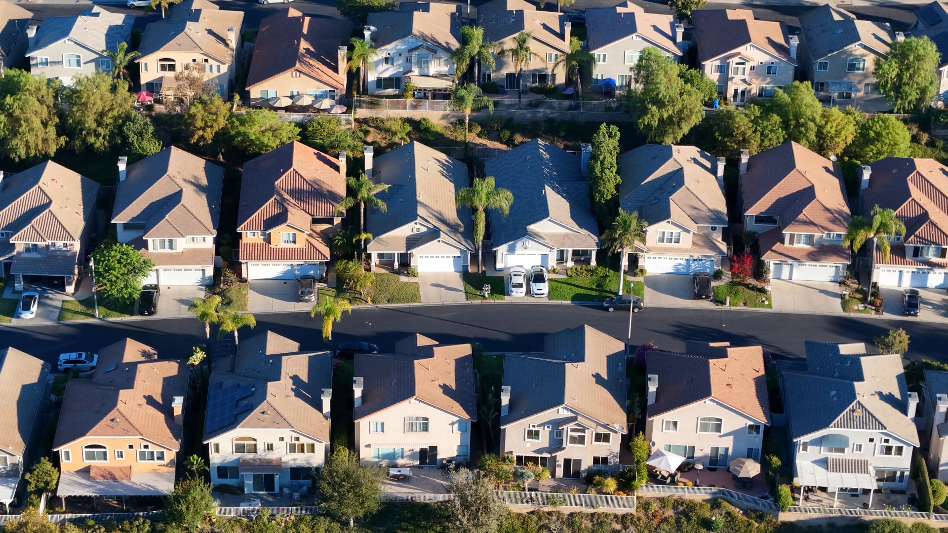 Mortgage rates surge to the highest since June 2025
