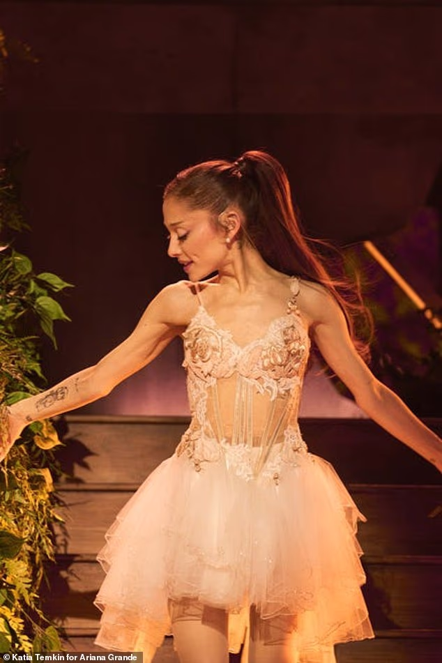Ariana Grande has quit her upcoming West End role as she plans to take a break following her tour amid struggles with 'ongoing public scrutiny' over her appearance