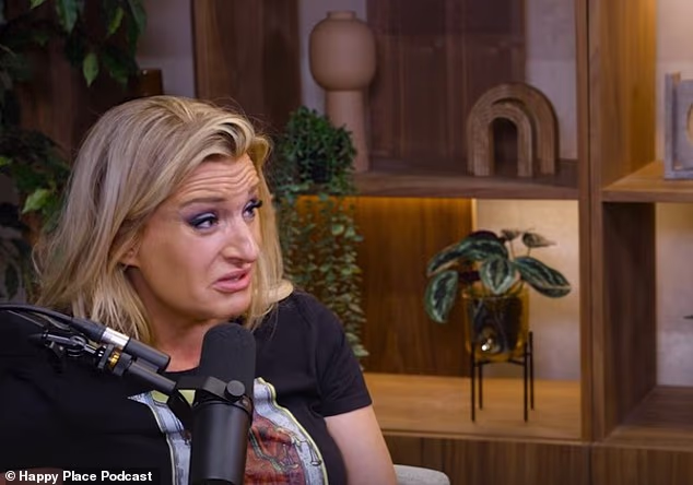 Daisy May Cooper branded her father Paul a 'narcissist' in a foul-mouthed rant with brother Charlie about their 'messed up' childhood on Tuesday