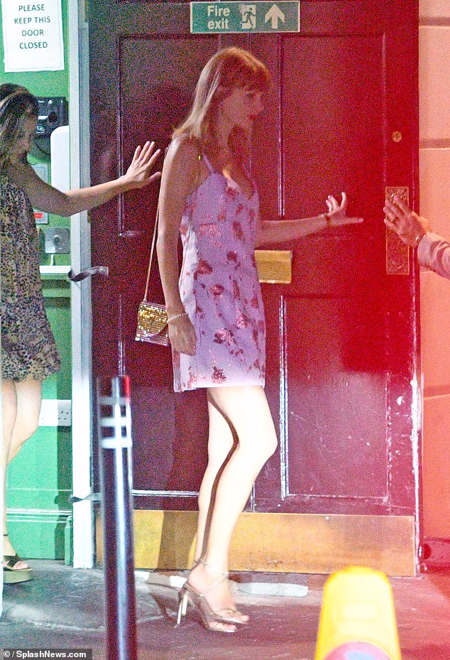Taylor Swift debuted a newlywed haircut when she surfaced in London this week