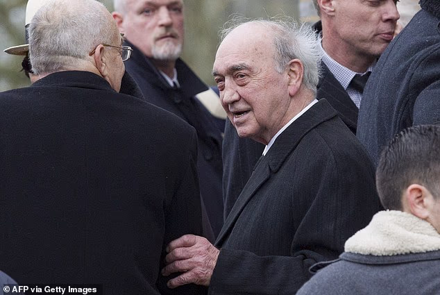 Former gangland boss and Krays rival Eddie Richardson has died at the age of 90