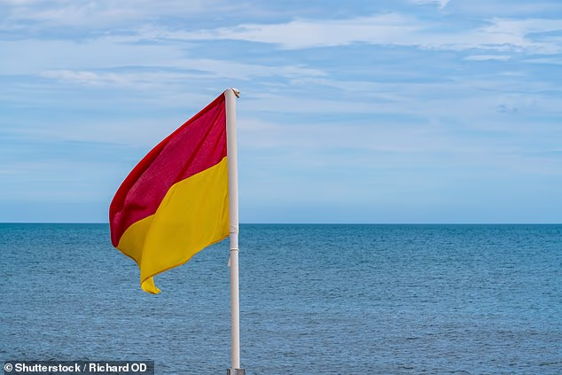 Following the tragic drowning of three members of the same family on Shoreham beach, safety experts have urged people never to underestimate the risks of open waters