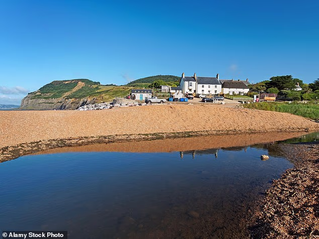 The Anchor Inn in Seatown is the perfect seaside pub, with expansive views across the coast