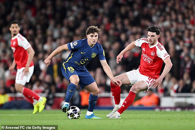 Atletico Madrid forward Julian Alvarez is Arsenal's dream striker target, but the Argentina is more keen on a move to Barcelona