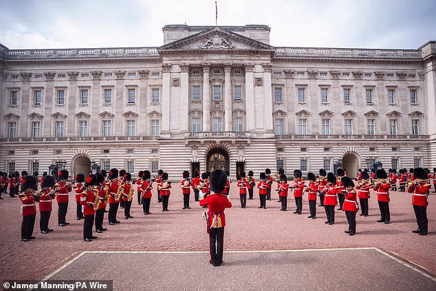The Band of the Coldstream Guards played Dolly Parton's song 9 To 5 in her honour during a Changing the Guard ceremony on Wednesday, after the country star's death aged 80