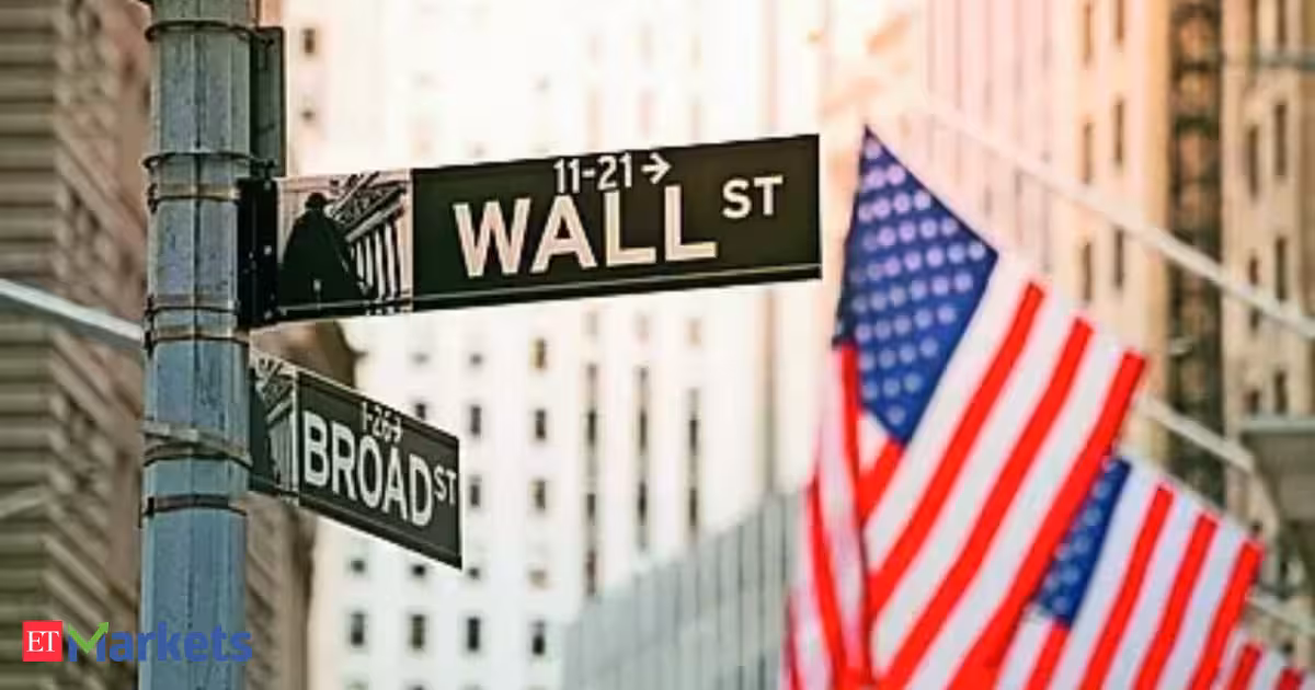Amazon hits $3 trillion market value