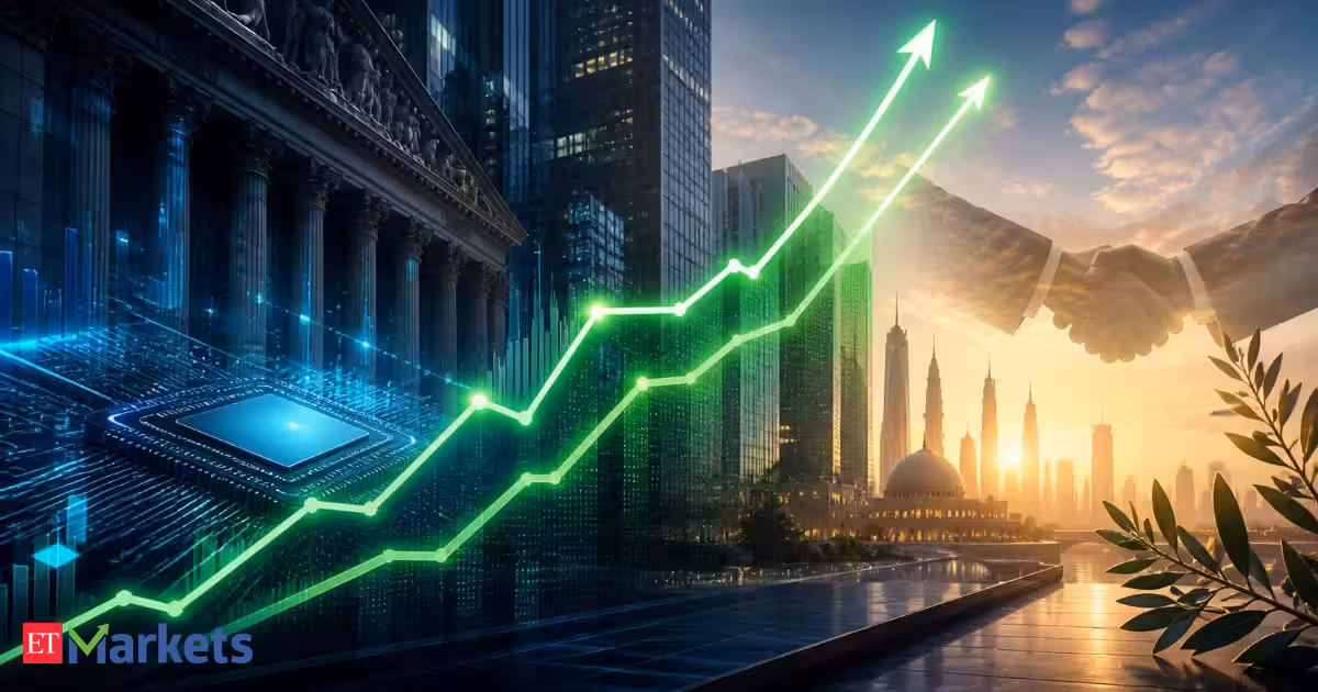 US stocks: Dow, S&P 500 close at record highs as AI earnings impress, oil prices tumble