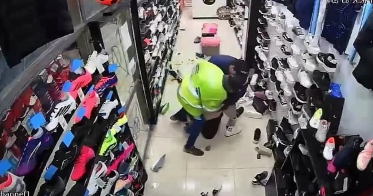 Pregnant shopworker punched and thrown to floor by robbers posing as customers | News World