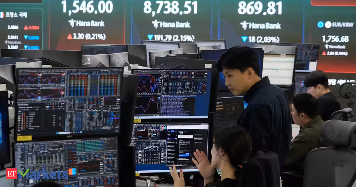Global Market Today: Asia stocks edge higher, oil up amid Gulf confusion