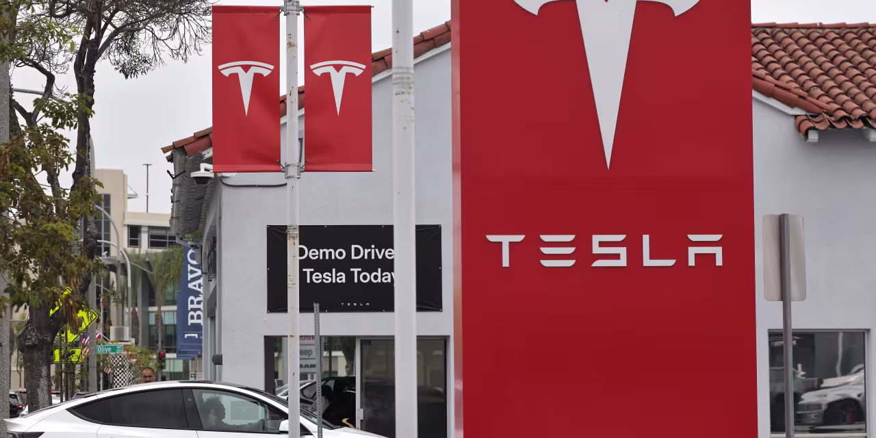 Tesla Stock Slips as Army of Fans Fails to Help It Claw Back Losses