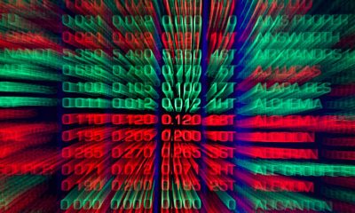 Australian shares fall as investors heed bank warnings
