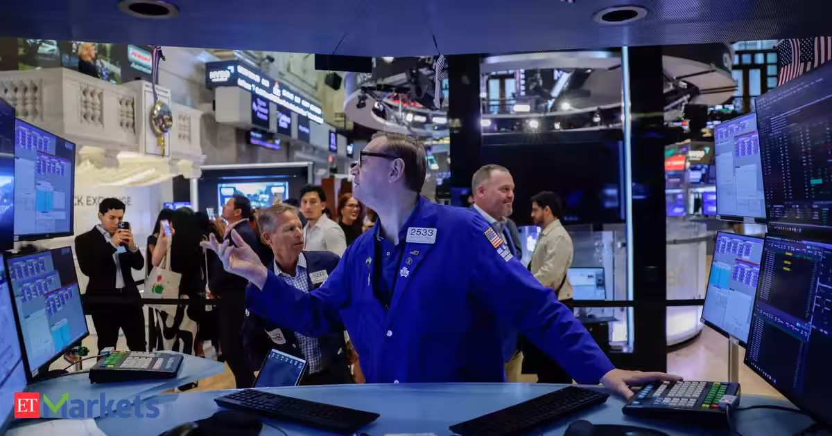 bond yields: US stocks: US market rises on the day but falls for the week; bond yields and Iran in focus