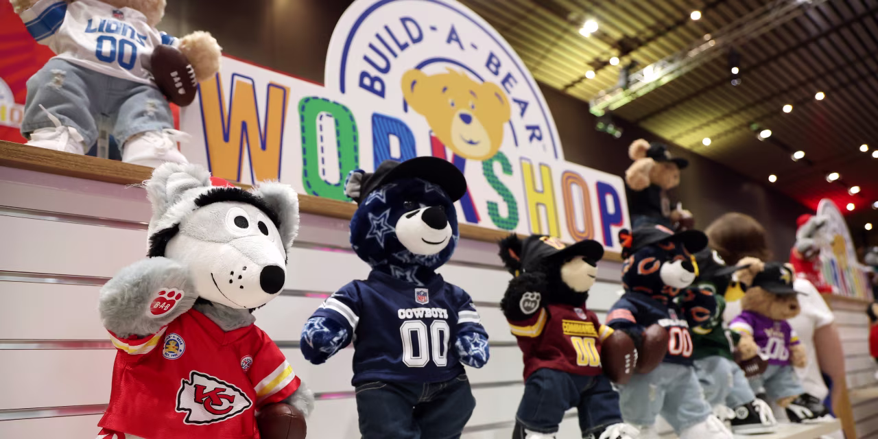 Build-A-Bear Stock Prices Slump 23% After Company Cuts Outlook