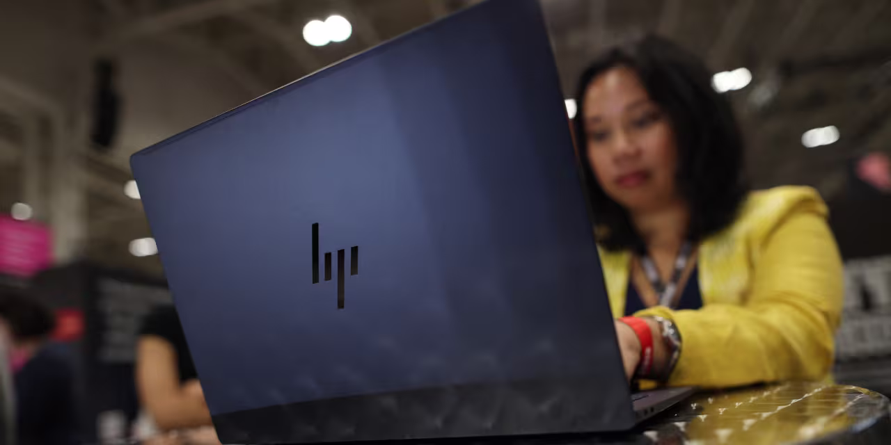 HP Hurt By Falling PC Shipments. It’s a Victim of the Memory Chip Crunch.