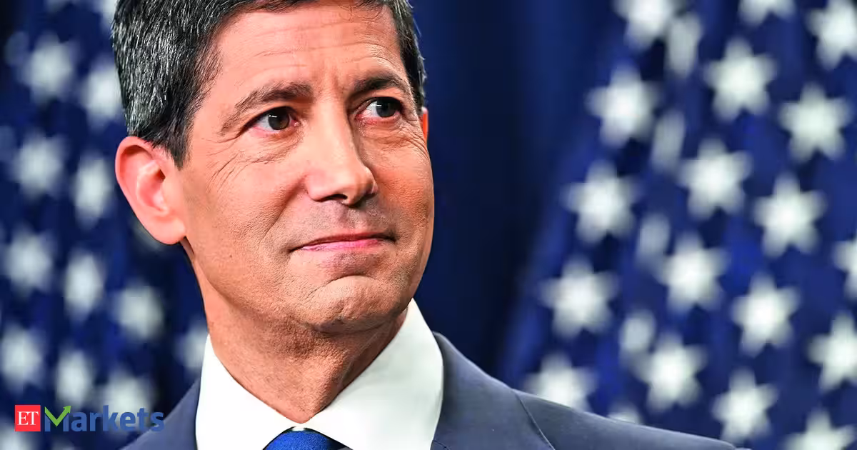 US Fed rate hike bets soar to 57% from 30% after Warsh's speech. What are Goldman Sachs and others saying?
