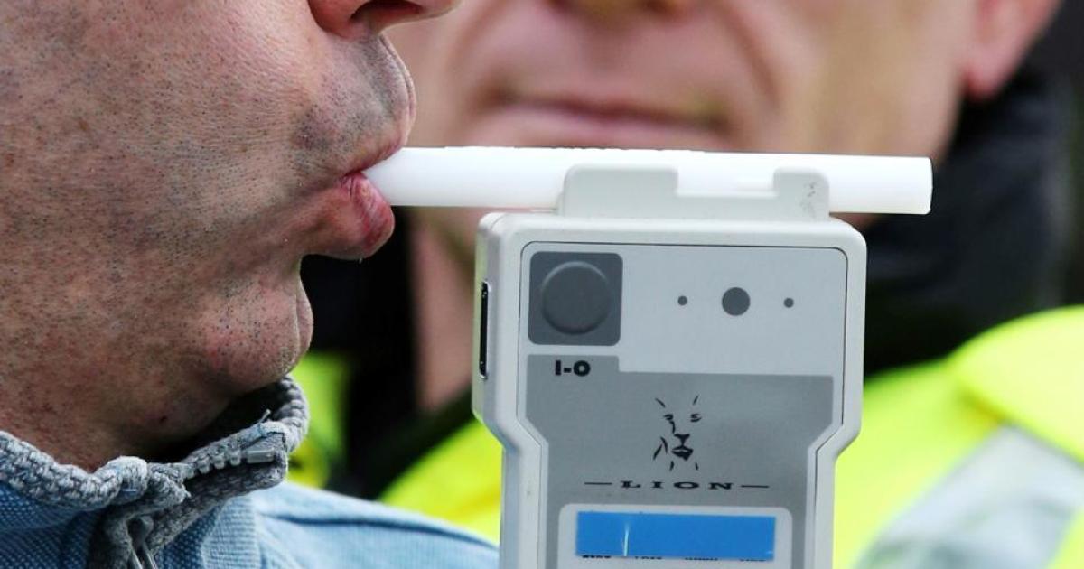HGV drivers stop drink driver on Selby area narrow road