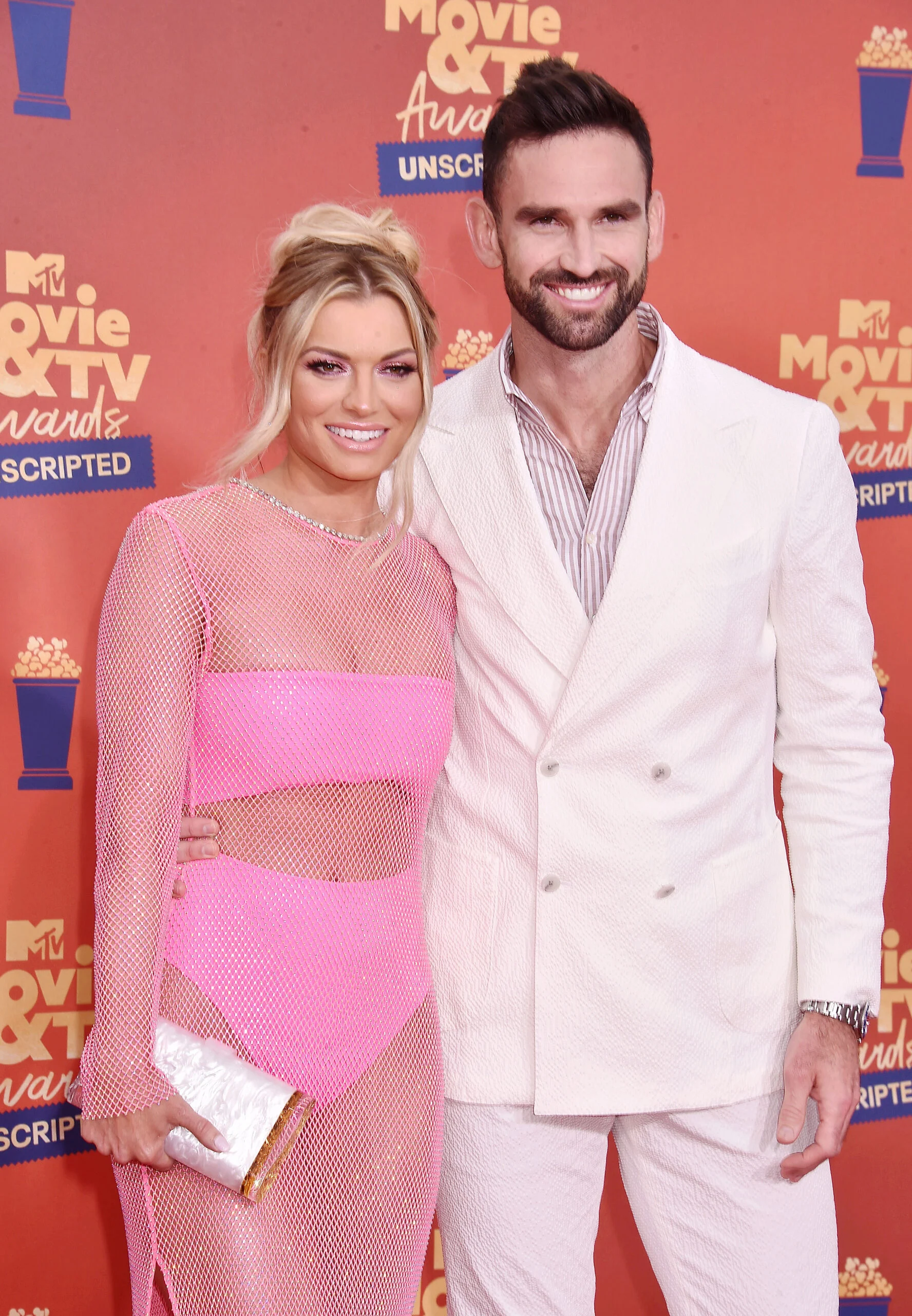Carl Radke And Lindsay Hubbard 'Wingman' Each Other