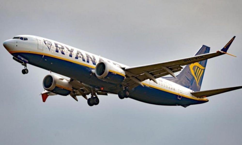 Ryanair flyers risk fines if they take extra bags on flights