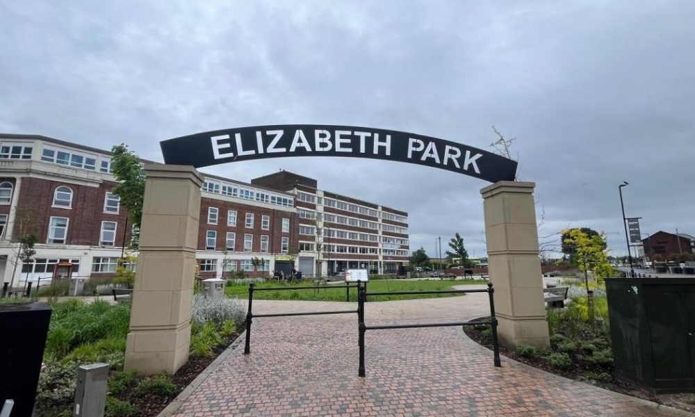 Pipes & Poo family theatre show coming to Elizabeth Park, Bolton