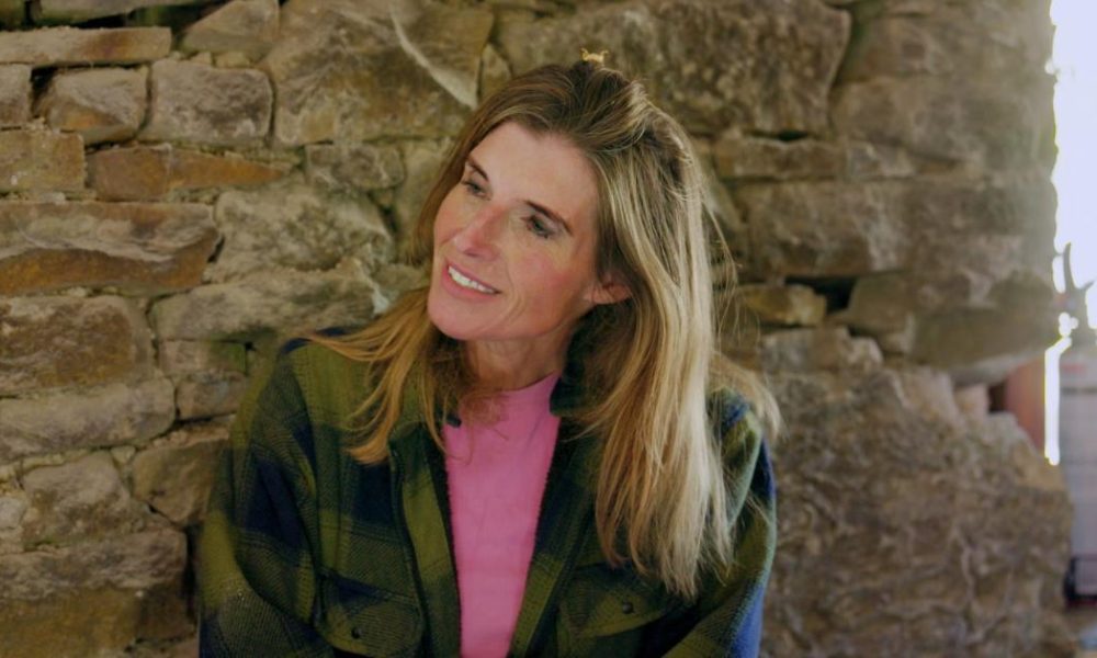 Amanda Owen hits back at social media trolls over way she dresses