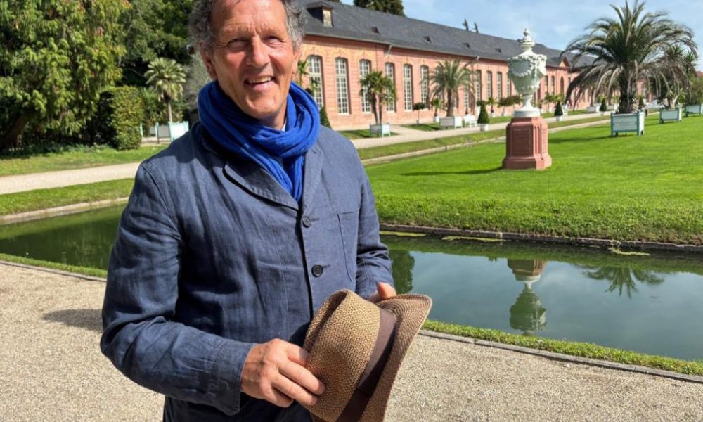 Monty Don issues warnings to dog owners with gardens