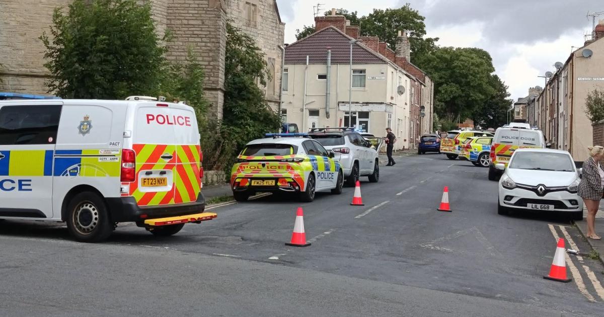 Armed police called to 'standoff' in Bishop Auckland street