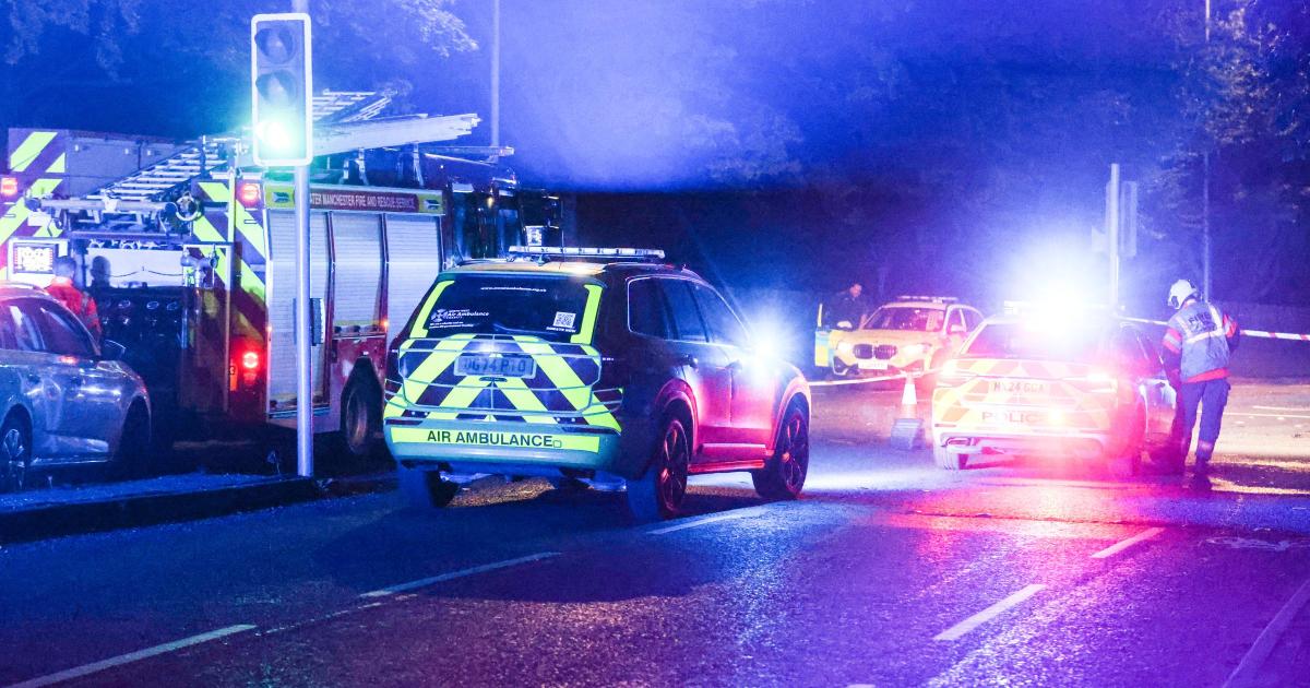Six hospitalised after two-car crash in Bolton last night