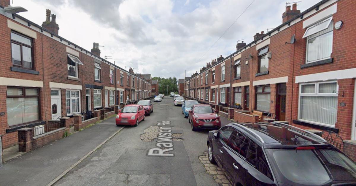 Halliwell fire sees four treated for smoke inhalation
