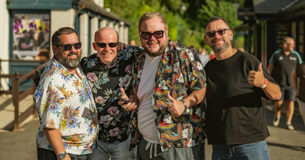 Scissor Sisters at Scarborough - best photos from the show