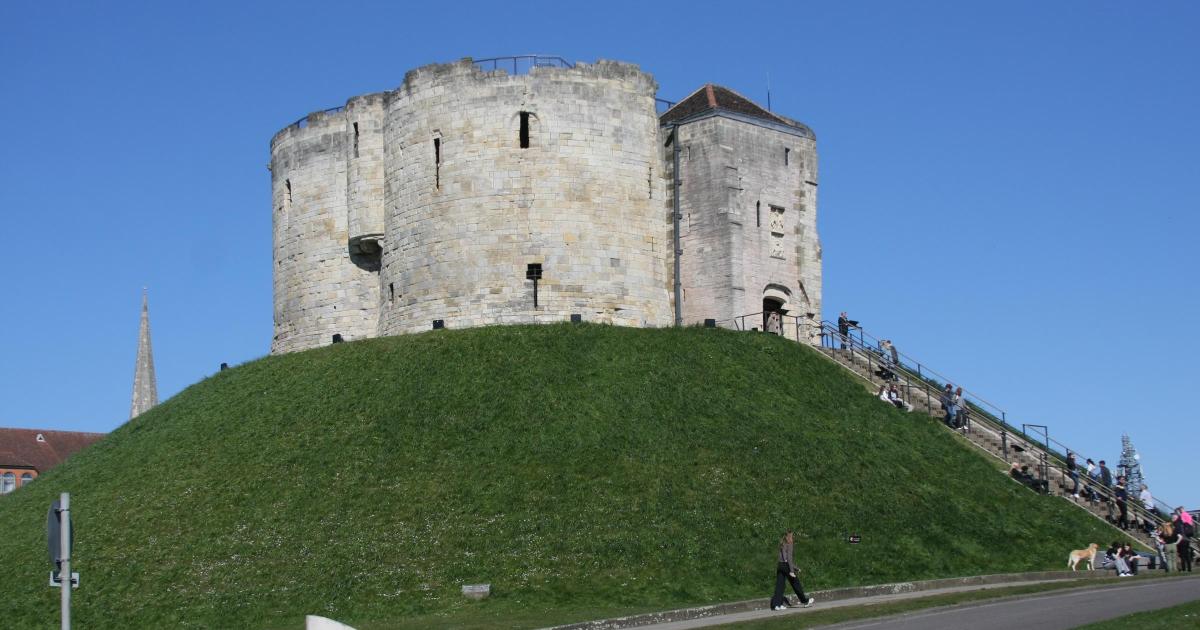 Crews called out near Clifford's Tower, York, in 'hoax call'