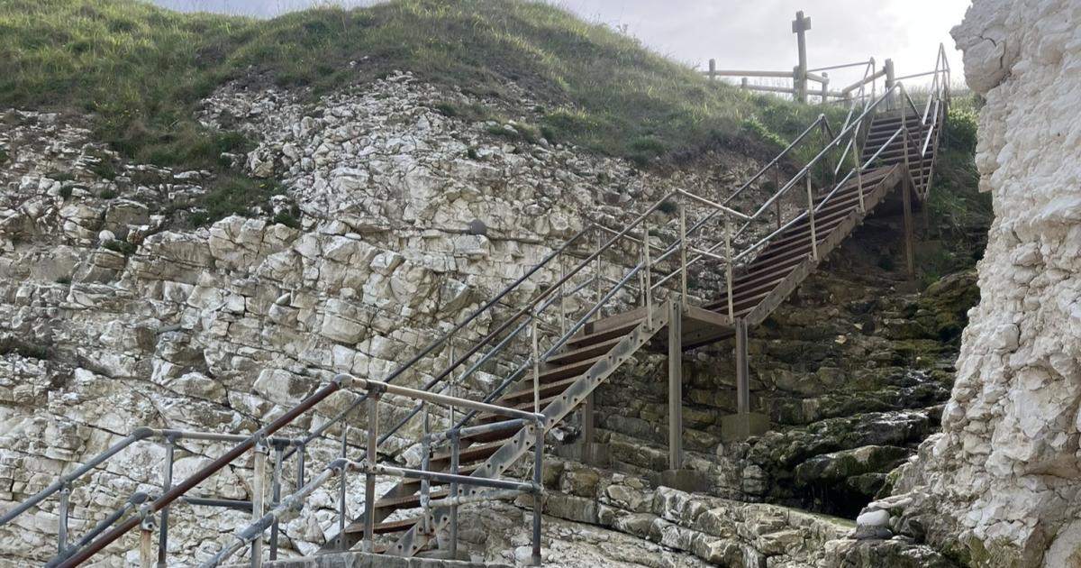 People using closed stairs to Yorkshire beach, council says