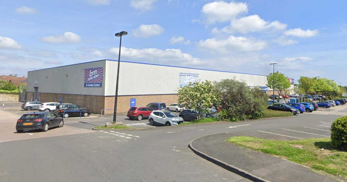 Sunderland B&M store reopening date after refurbishment