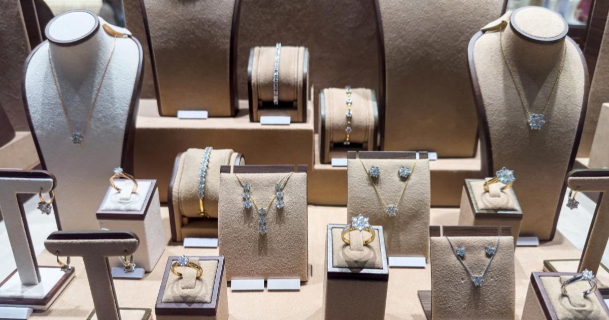 UK jewellery company enters administration after 19 years