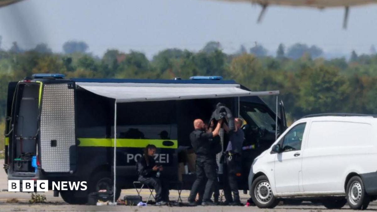 police work at the scene