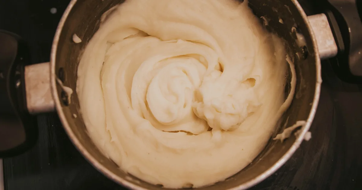 Chefs Share Cooking Hack To Reheat Mashed Potato