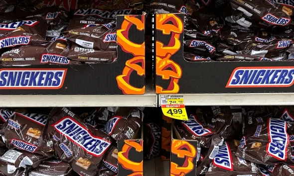 Snack Lovers Are Learning The Sweet Meaning Behind Snickers' Name