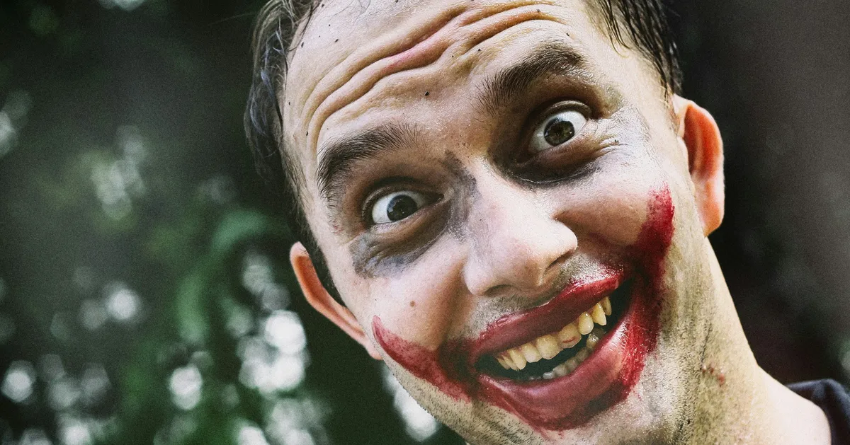 This Is How Normal Smiles Are Made Intimidating In Horror Films