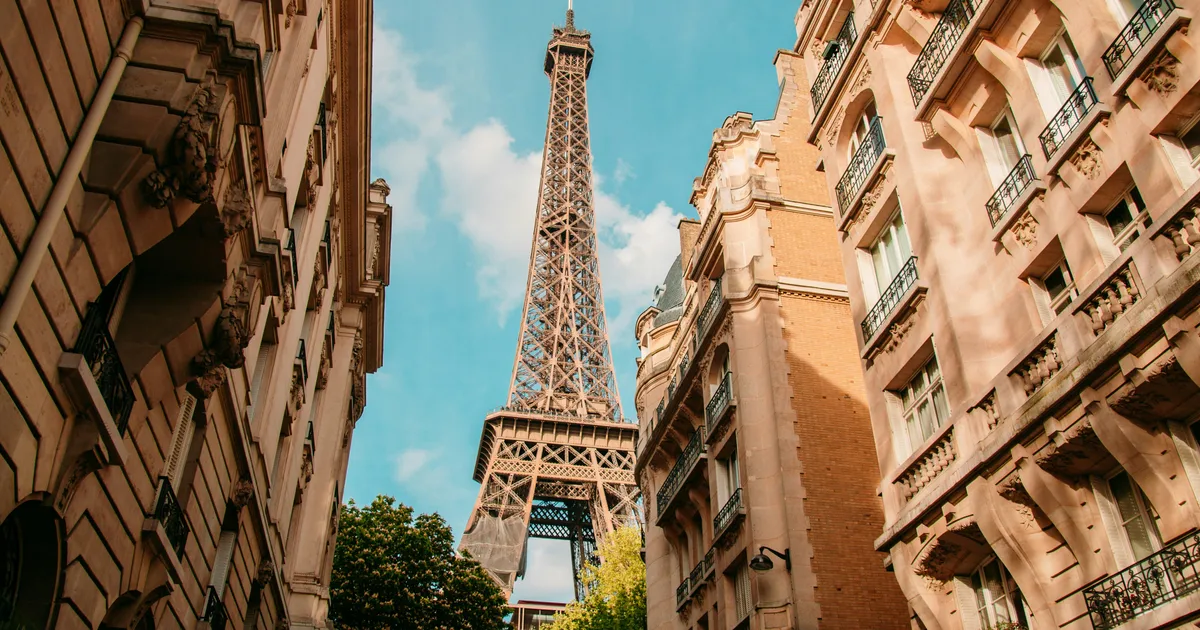 What's An EDT? The Rise Of 'Extreme Day Trips' As A Travel Trend