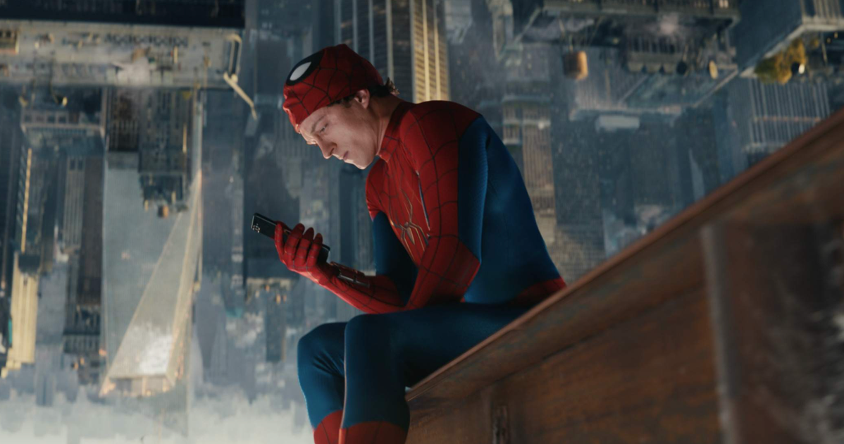 Tom Holland Says The 'Worst Thing' About His Spider-Man Suit Is The 'Smell'