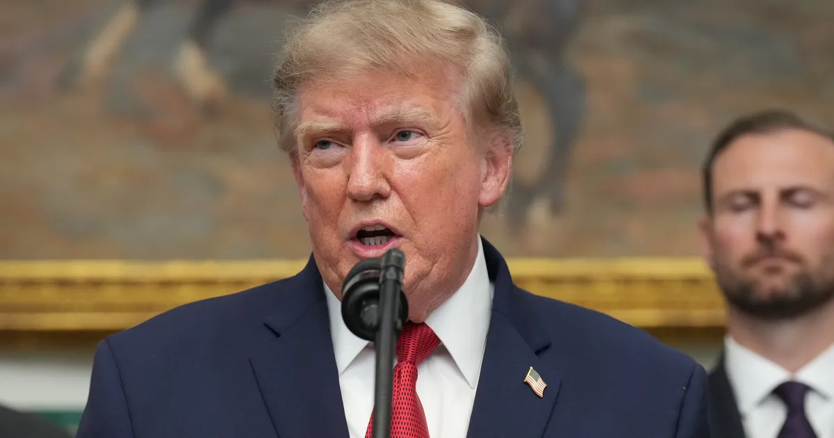 Trump's Economic D-Day Threat Over Iran Branded A 'Complete S**t Show'