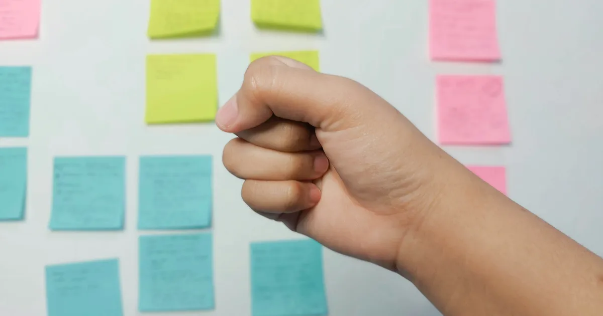 The 'Fist-Edge-Palm' Test Could Help Spot Dementia