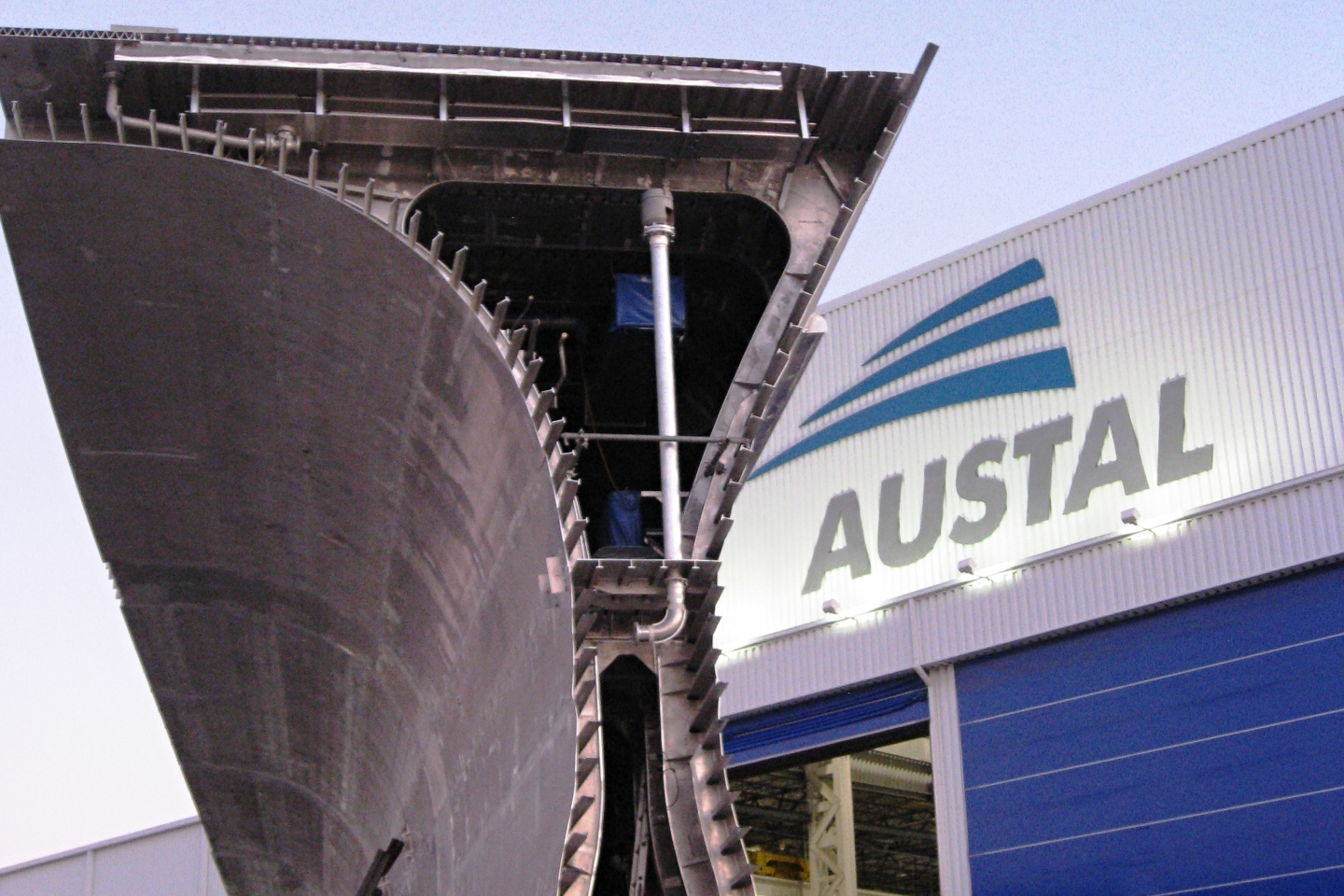 Hanwha launch $1.7b Austal USA bid